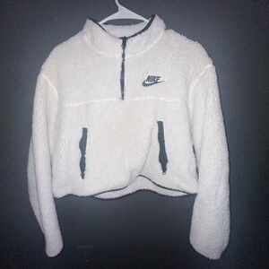 Nike Women’s fleece crop sweater
